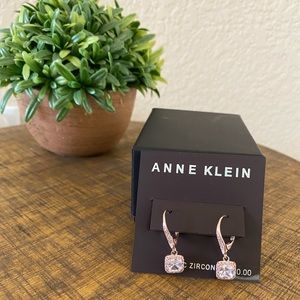 Cute rose gold dangle earrings with cubic zirconias.